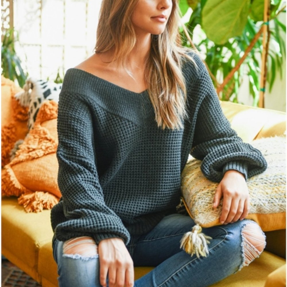 71916 Double V Balloon Sleeve Sweater